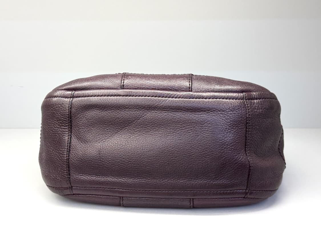 페라가모 간치니 엠보싱 레더 토트백 상품이미지6