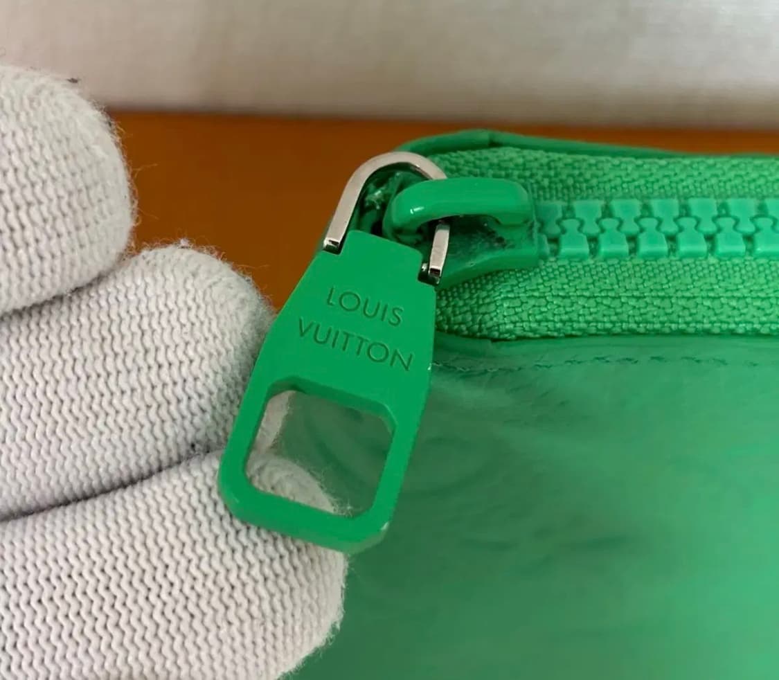 [OS]루이비통 토뤼옹 지퍼돌이 장지갑 상품이미지2