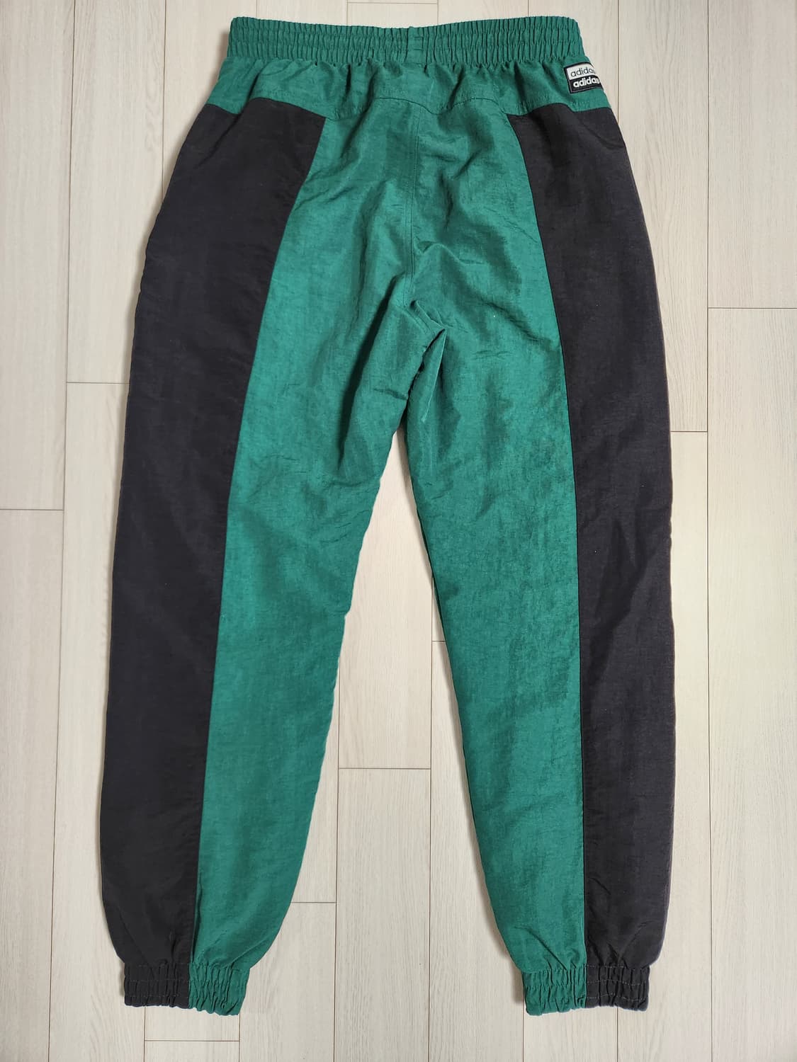아디다스 R.Y.V A 트랙팬츠 그린 사이즈L (세트 아노락같이 드려요) 상품이미지5
