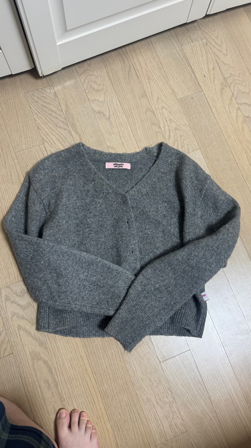 오디너리 홀리데이 크롭 가디건 상품이미지1