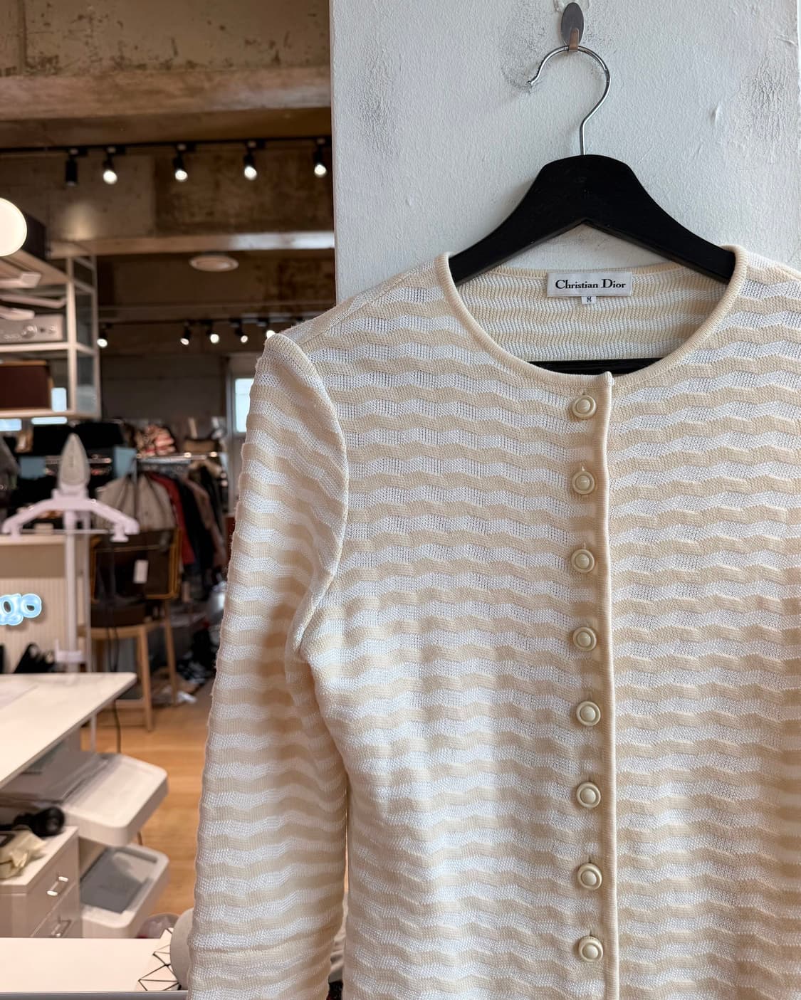 크리스찬 디올 베이지 웨이브패턴 가디건  상품이미지4