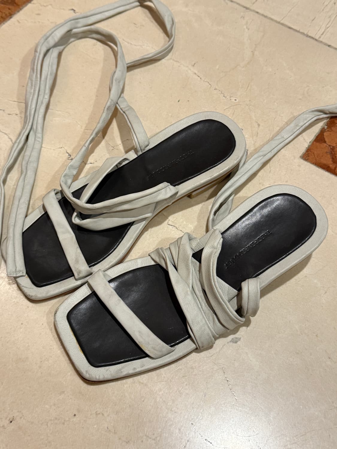 더오픈프로덕트 샌들 230 상품이미지1