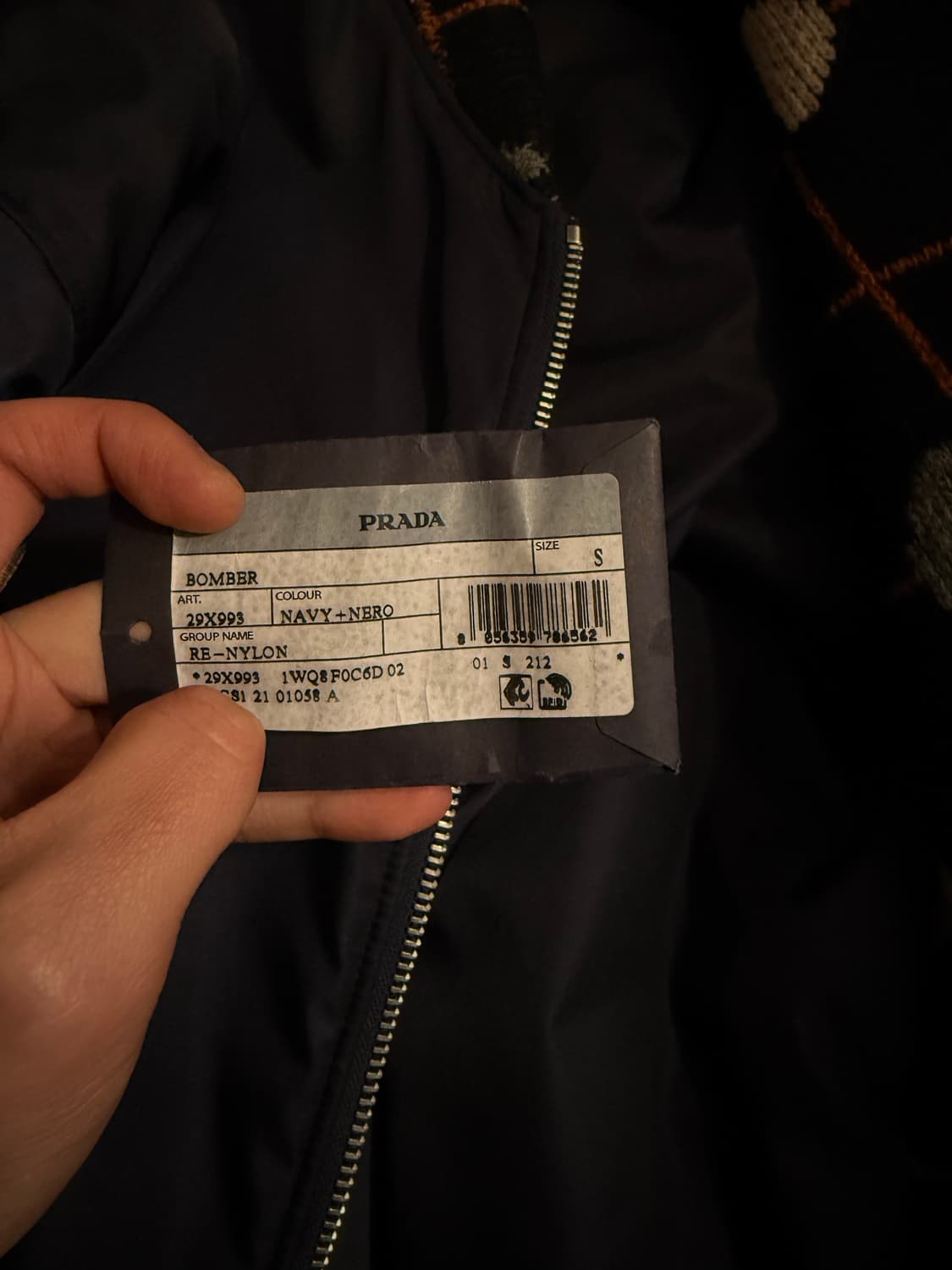 21fw 프라다 라프시몬스 리나일론 니트봄버 상품이미지7