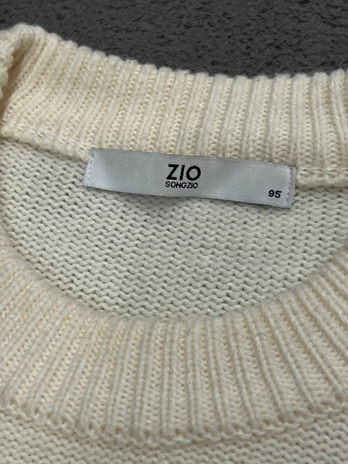 지오송지오 패턴 니트 처분  상품이미지3