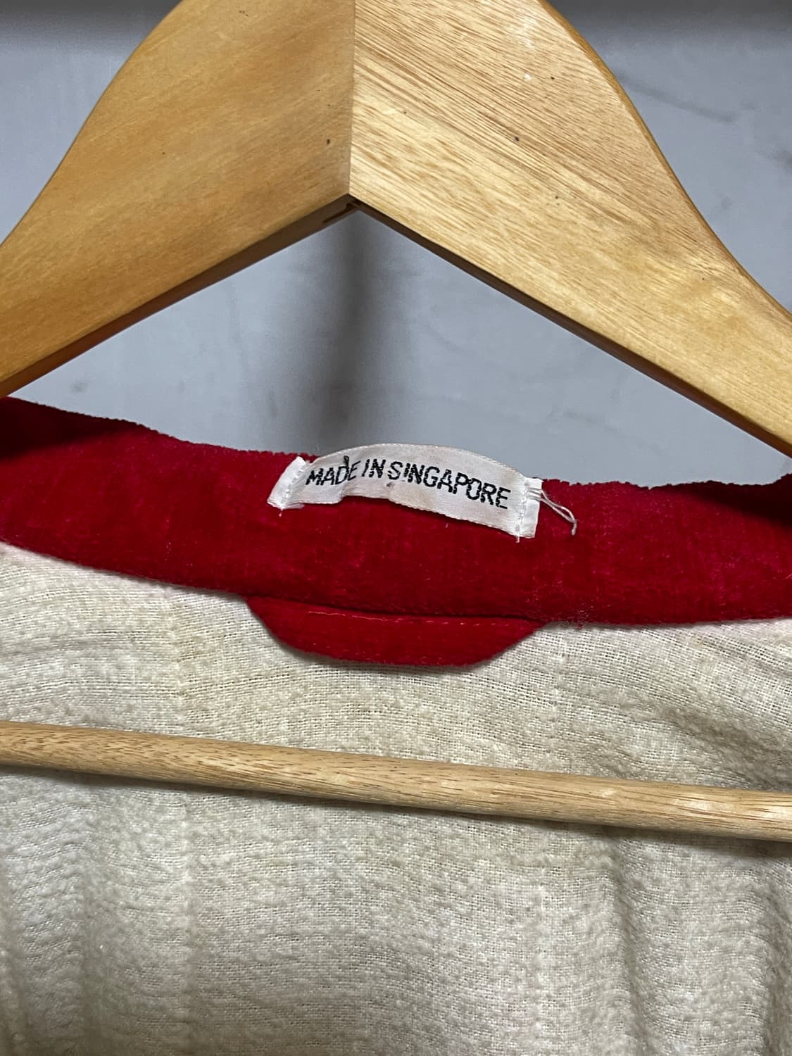 Made in Singapore 딥레드 자켓 상품이미지4