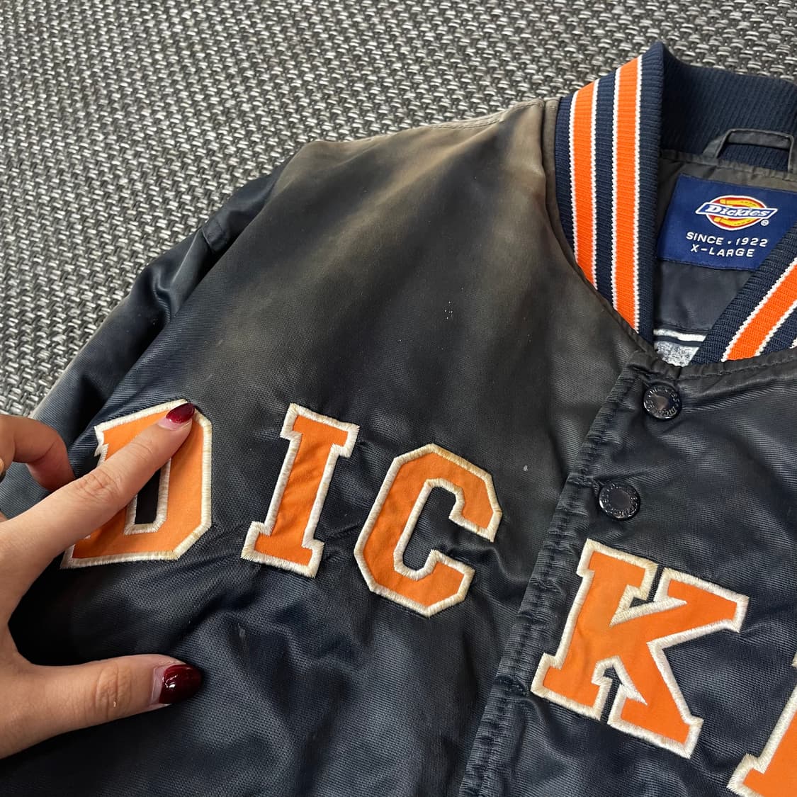 디키즈 오렌지 로고 차콜블랙 야구점퍼 XL 상품이미지5
