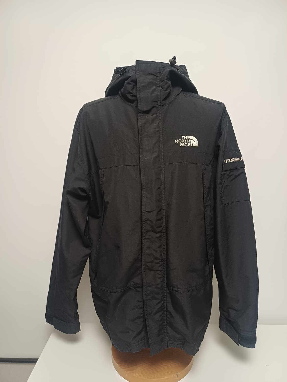 노스페이스 빈티지 팔 로고 바람막이 (95) 상품이미지1