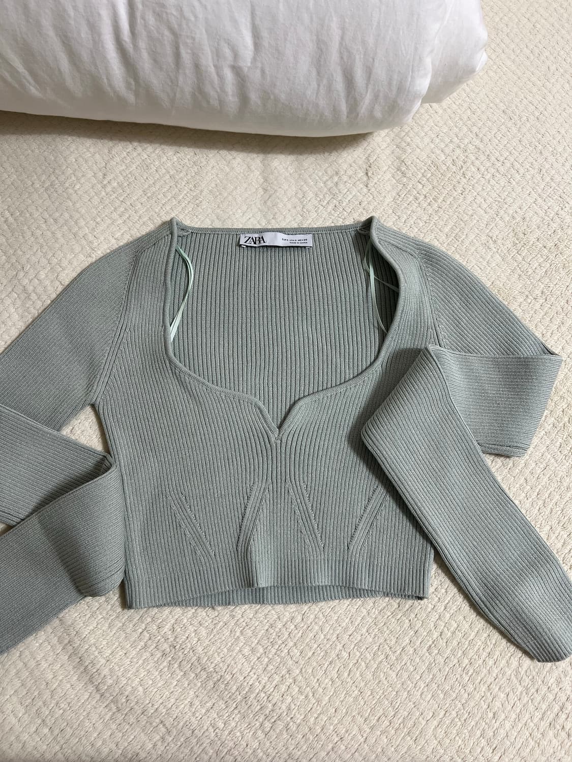 zara 자라 크롭 니트 상품이미지1