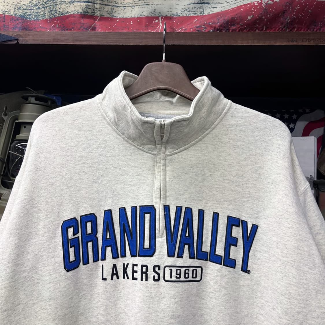 챔피온 그랜드 밸리 스테이트 레이커스 스펠아웃 반집업 스웨터 N427 상품이미지3