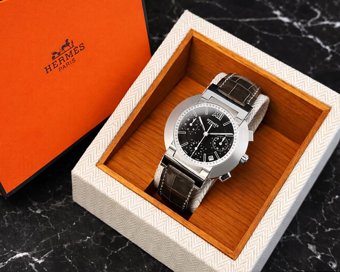 에르메스 노마드 희귀 블랙판 남성용 크로노 그래프 악어가죽 시계 상품이미지2