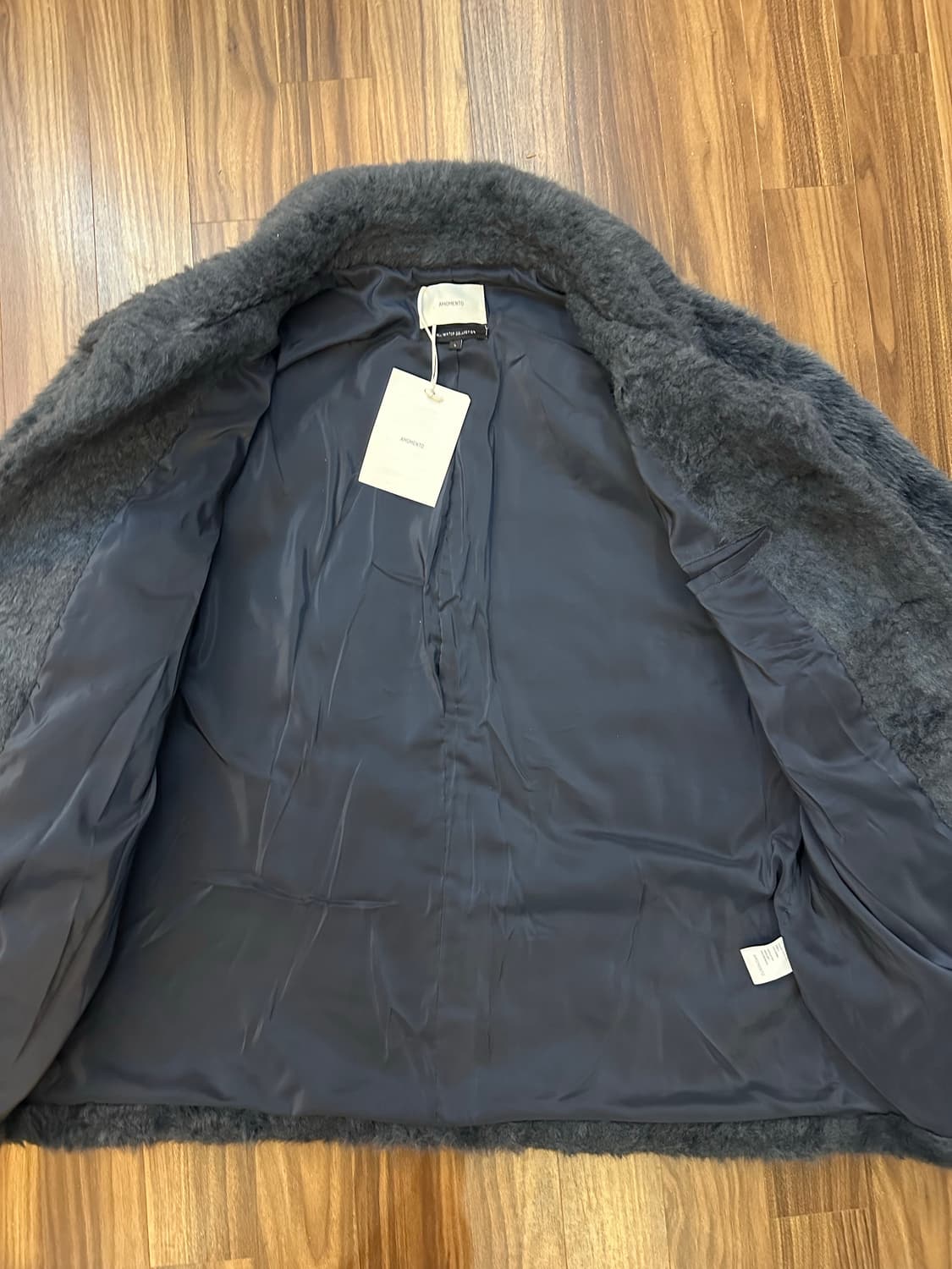 새상품) AMOMENTO 아모멘토 퍼 자켓 L 상품이미지8