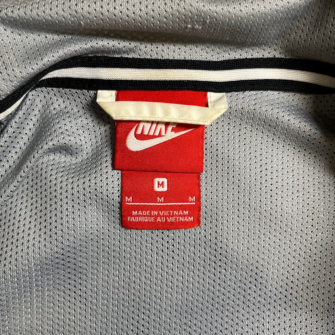 나이키 폴리쉘 바람막이 상품이미지5