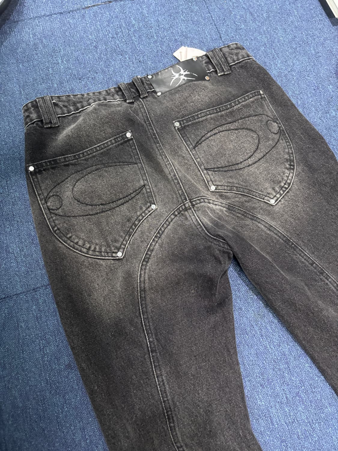 CZ DARK KNIGHT FLARE JEANS 상품이미지3