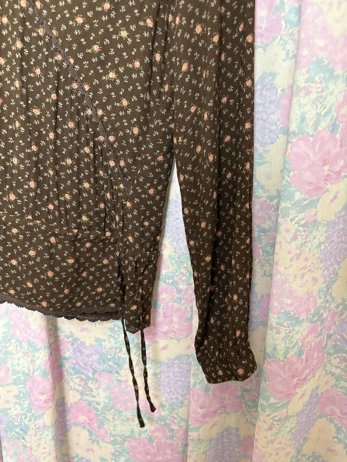 브라운 플라워 긴소매 티셔츠 상품이미지6