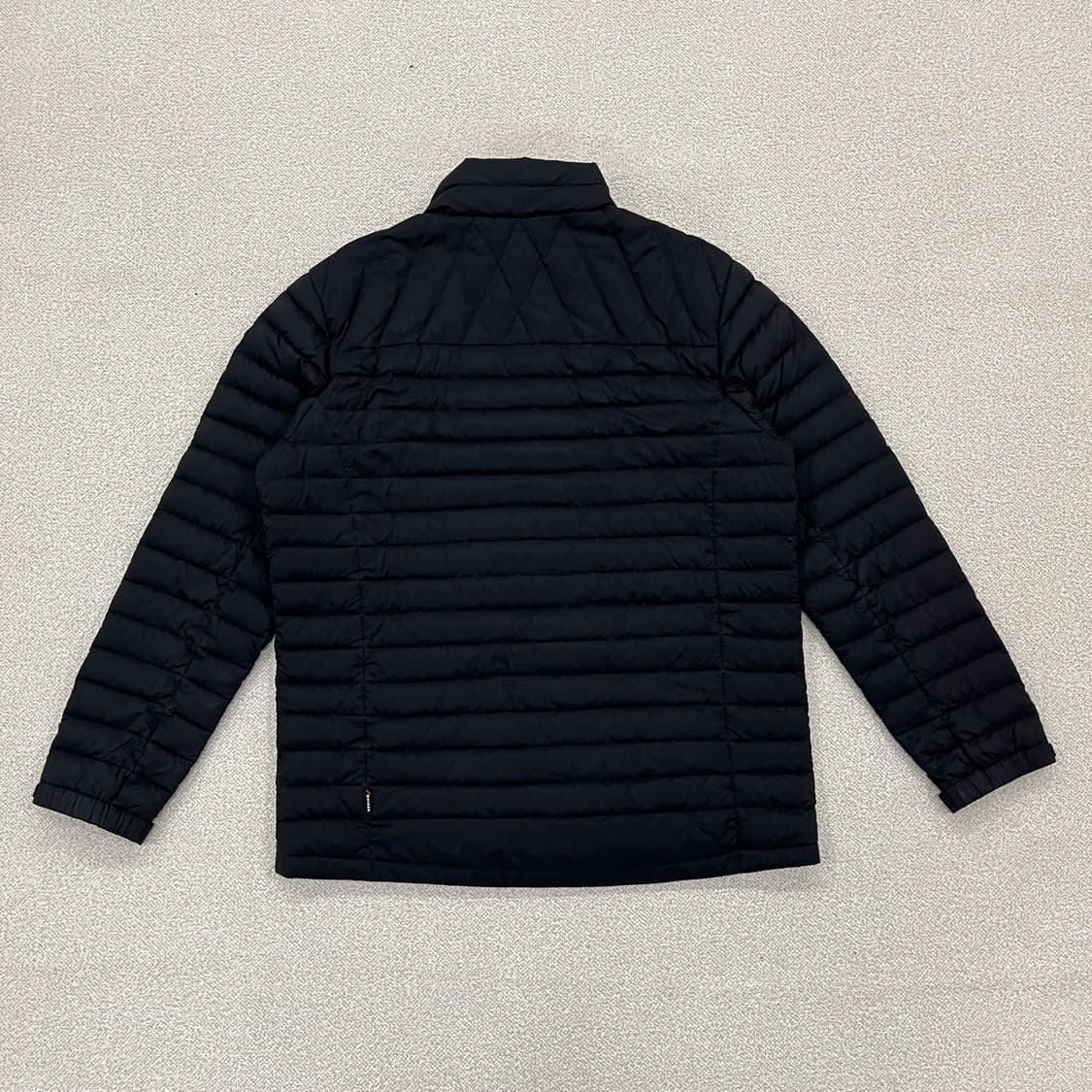 [110] 아이더 구스다운 튜브 경량 패딩 자켓 블랙 4004 상품이미지3
