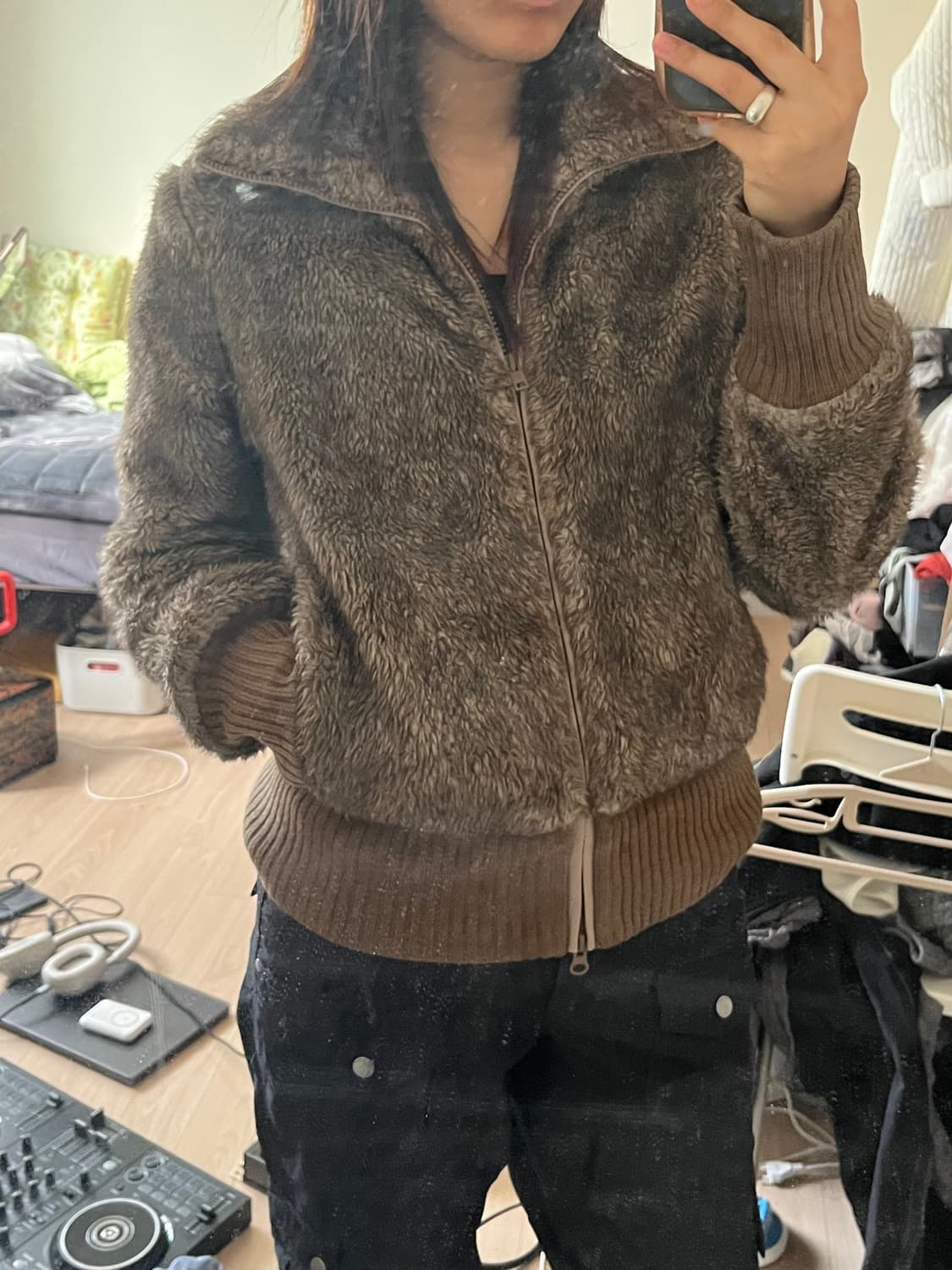 츠모리 치사토 그레이 브라운 퍼 자켓 상품이미지2