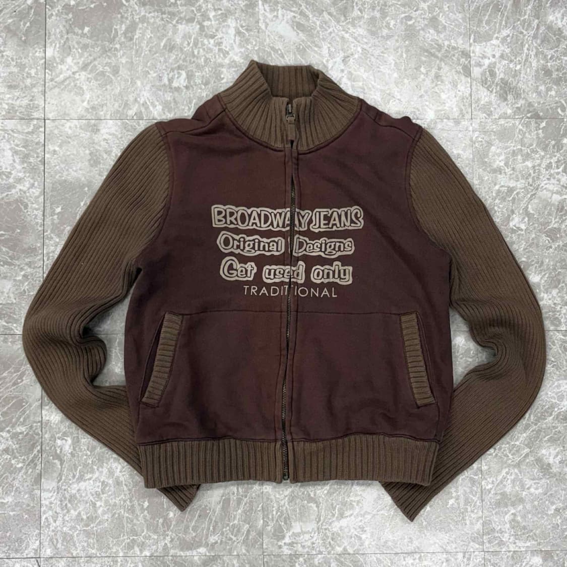 Get used 겟유즈드 진스 y2k 초코브라운  걸즈 니트 집업 희귀져 상품이미지2