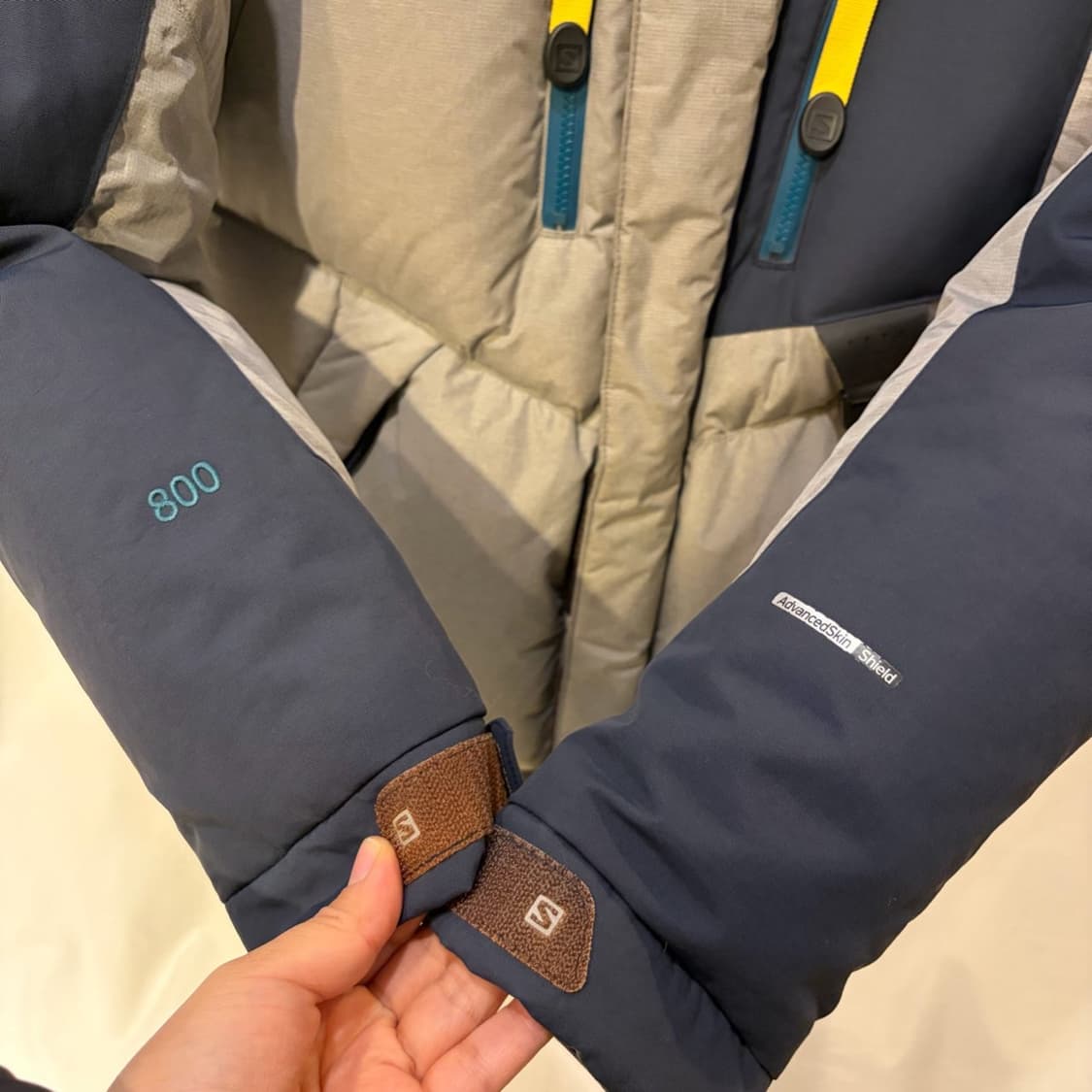 살로몬 알레스카 해비 다운 패딩 점퍼 상품이미지3