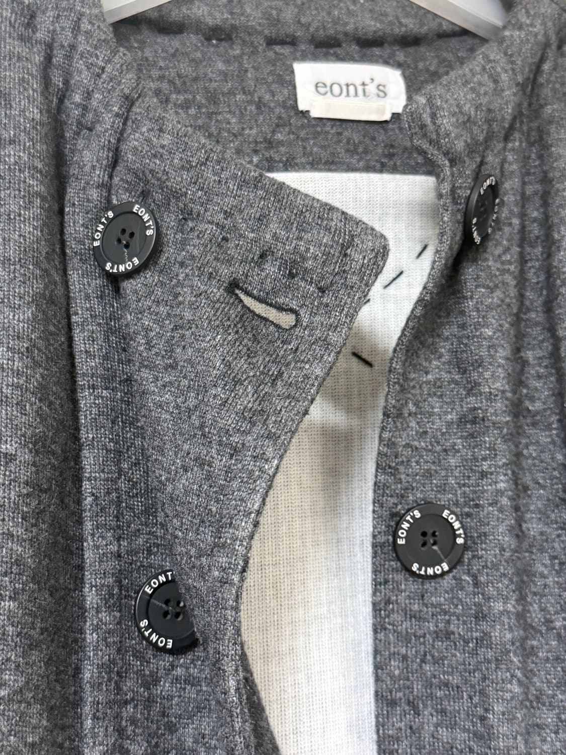 Eonts 에옹쓰 classic wool cardigan 상품이미지3