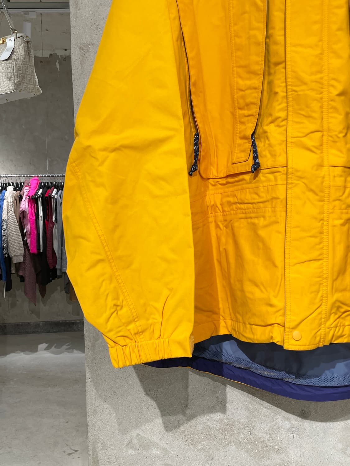 파타고니아 옐로우 나일론 마운틴 자켓 상품이미지4