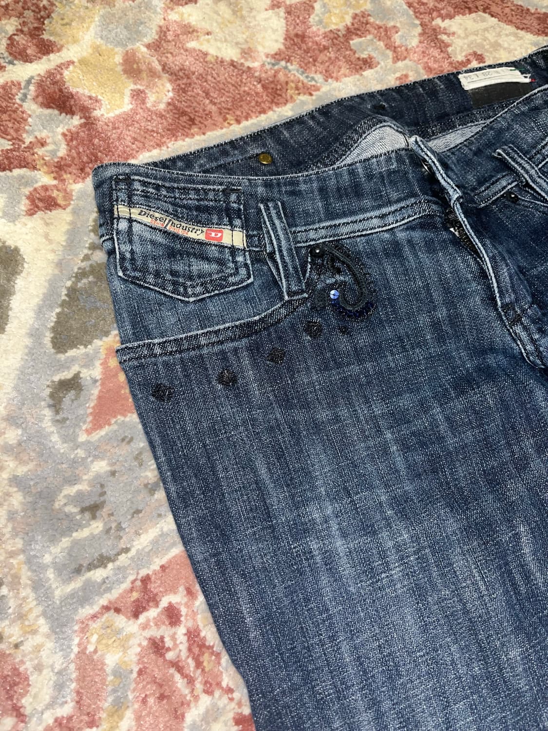 디젤 매틱 로우라이즈 슬림핏 데님진 상품이미지1