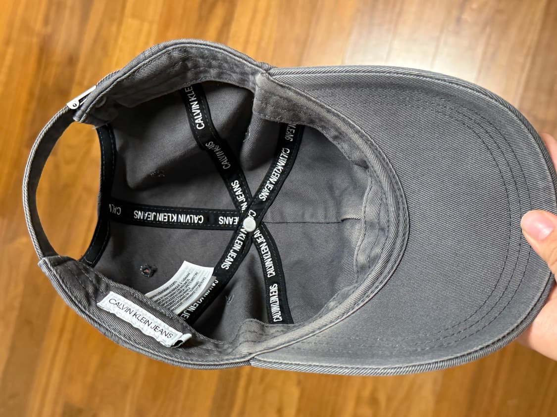 캘빈클라인 모자 gray색상 상품이미지3