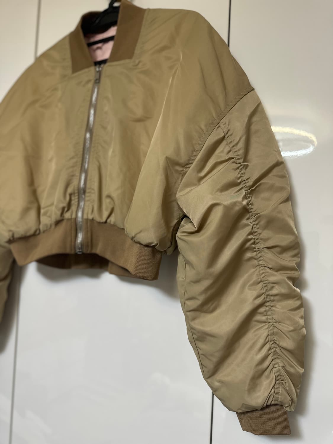 누빔크롭 봄버 자켓 상품이미지3