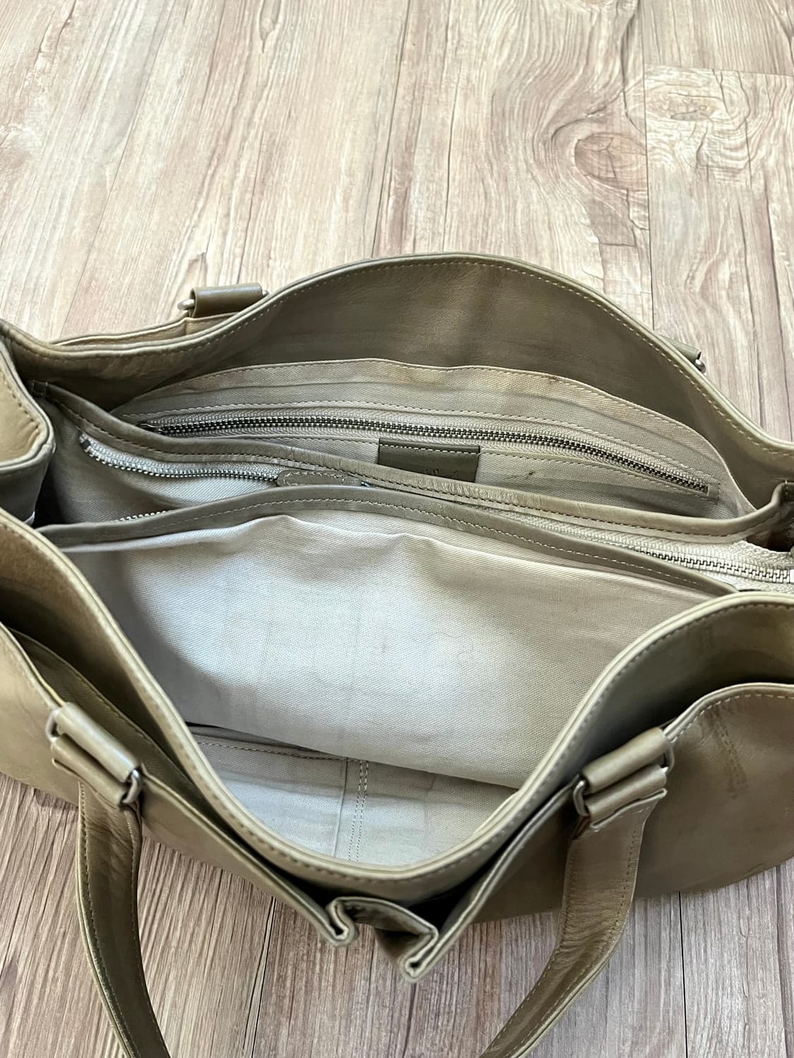 마가렛호웰 소가죽 숄더백 상품이미지10