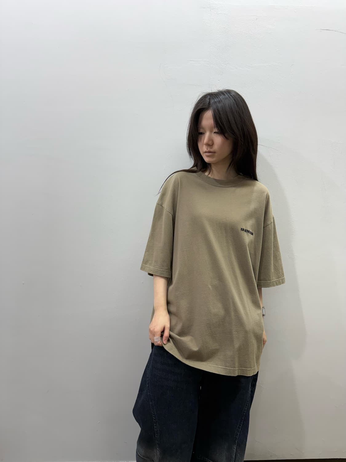 발렌시아가 로고 오버핏 티셔츠 상품이미지4