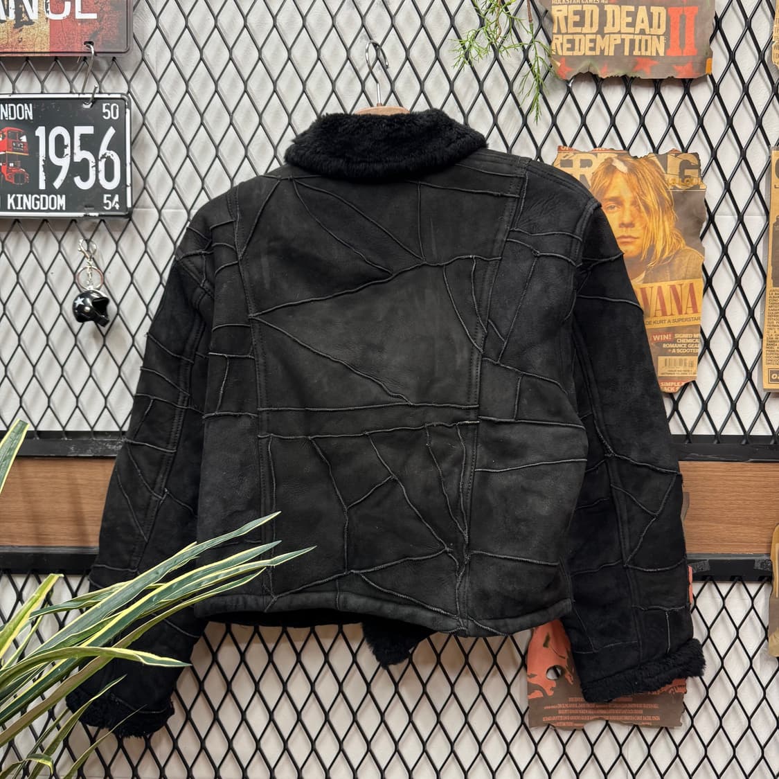 90s ROOTS 루츠 빈티지 크롭 스웨이드 퍼자켓 블랙 상품이미지2