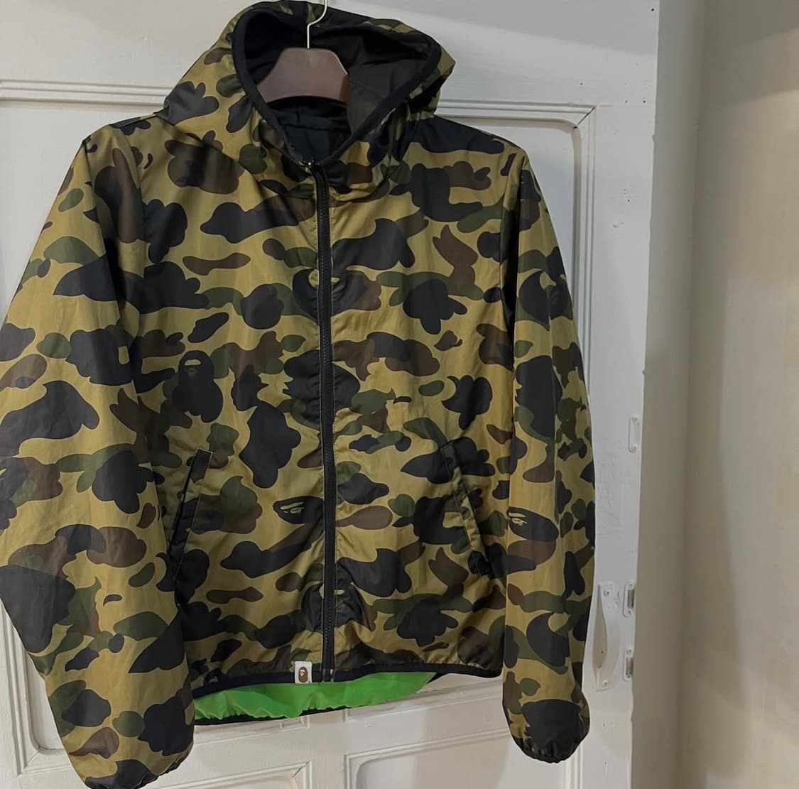 베이프 양면 경량 패딩 리버서블 상품이미지2