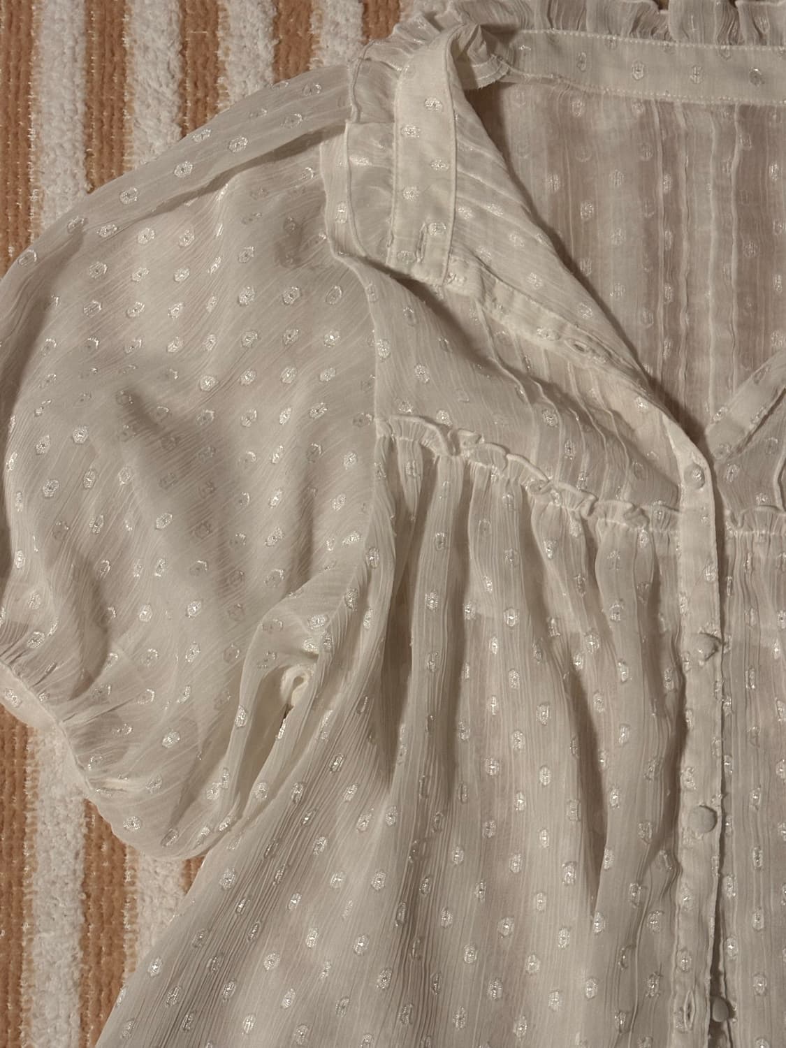 일본 빈티지 흰색 홍콩 블라우스 퍼프소매 상품이미지2