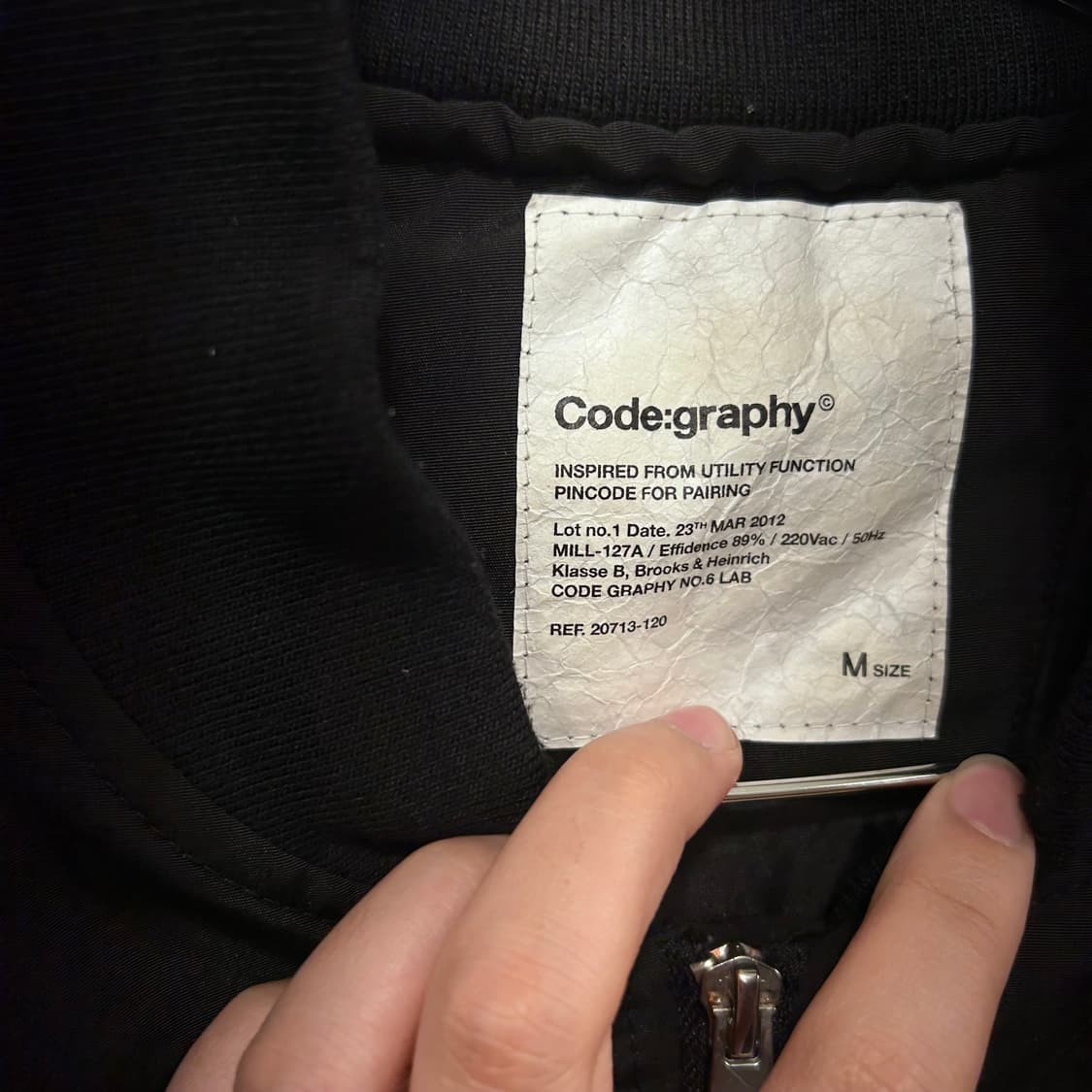 코드그라피 절개 숄카라 누빔 항공점퍼 상품이미지3