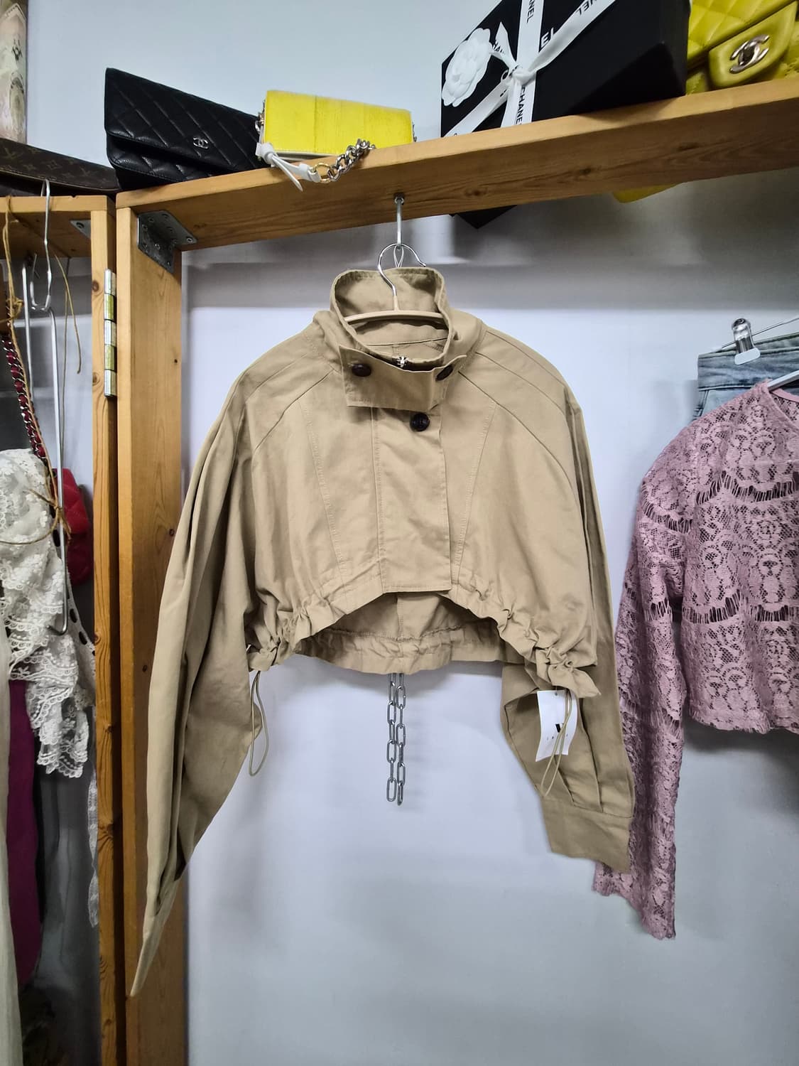 크롭 벌룬 트렌치코트 상품이미지1