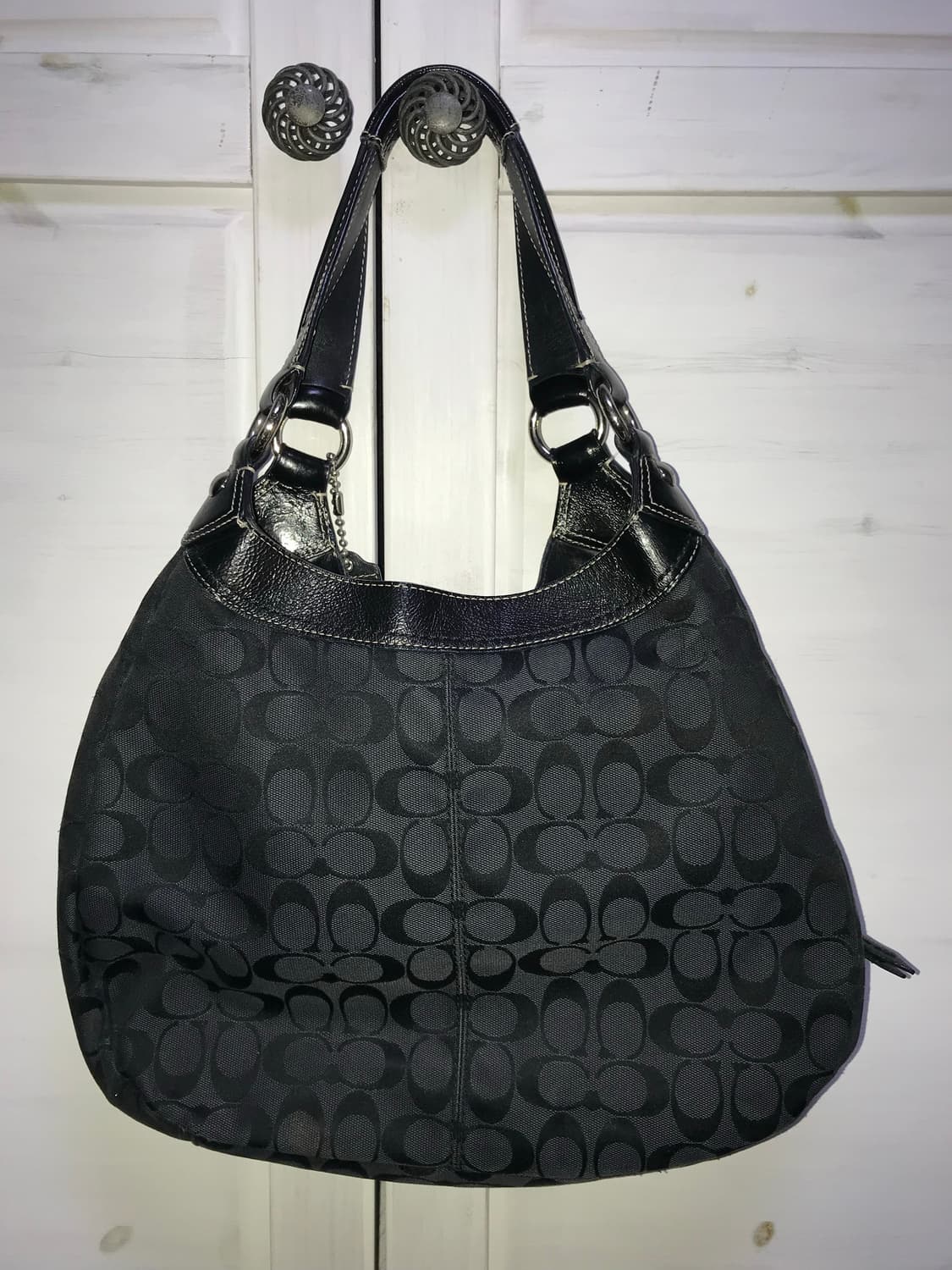 코치 빈티지 버클 숄더백 네이비 색상 상품이미지2