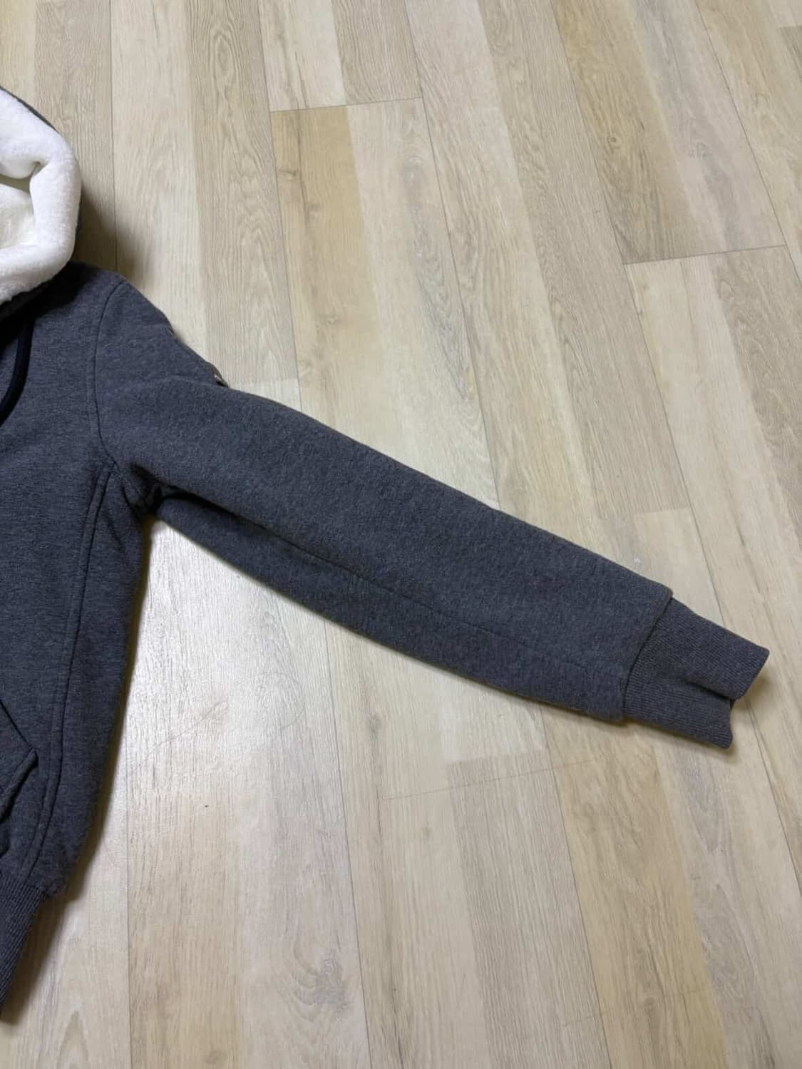 무스너클 버니스웨터 상품이미지4