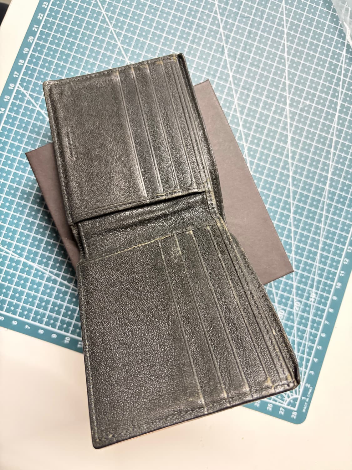 보테가베네타 인트레치아토 반지갑 / 바이컬러 / 저렴판매 상품이미지3