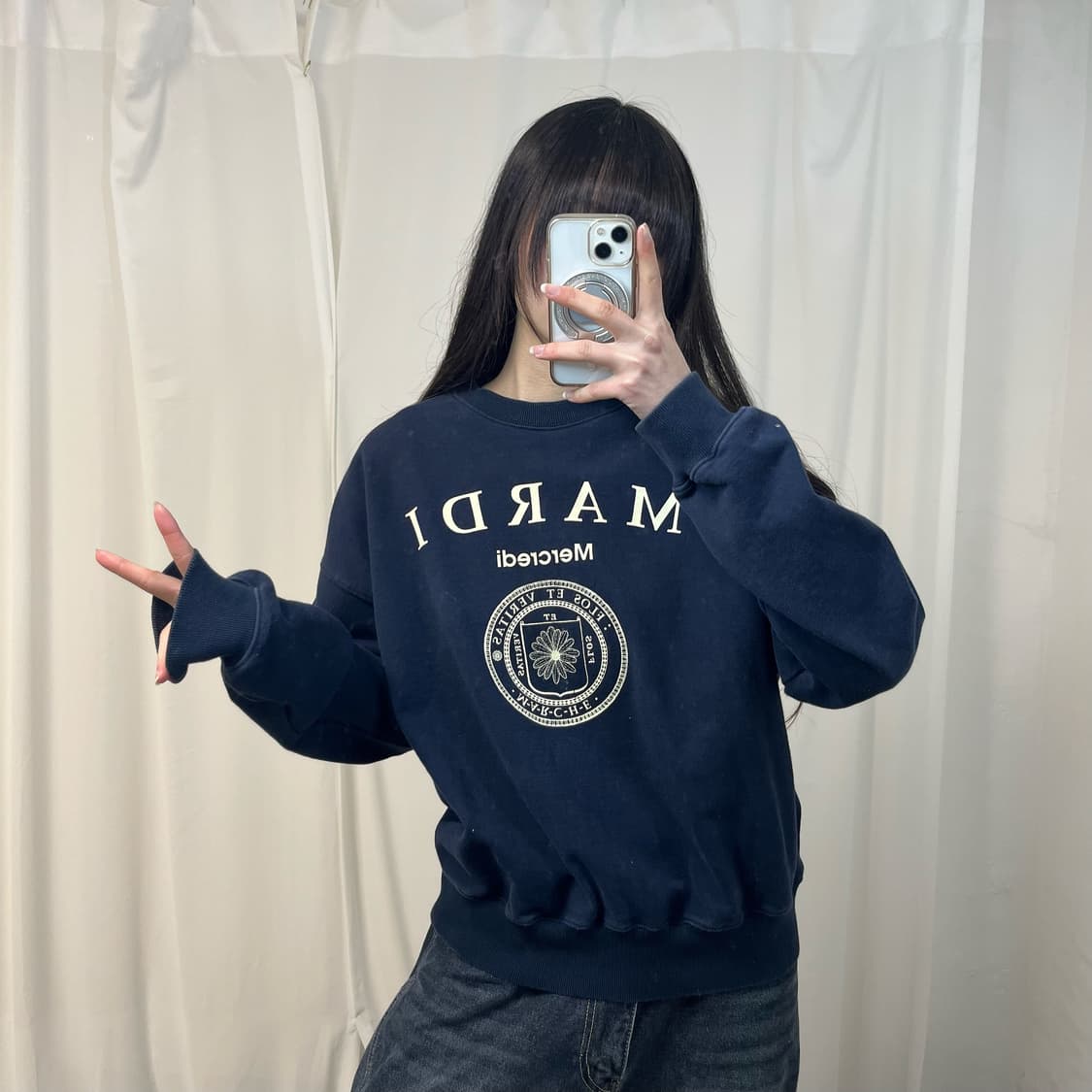 Mardi Mercredi navy sweatshirt 상품이미지1