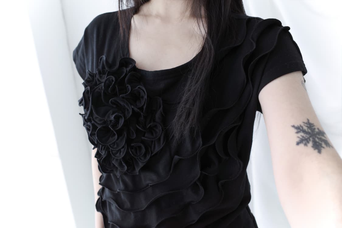 frill half T 상품이미지1