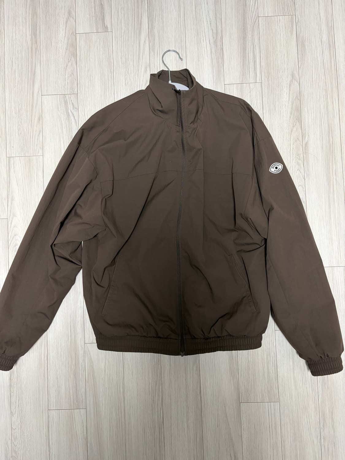  디스트릭트비전 트랙자켓 미듐 상품이미지1