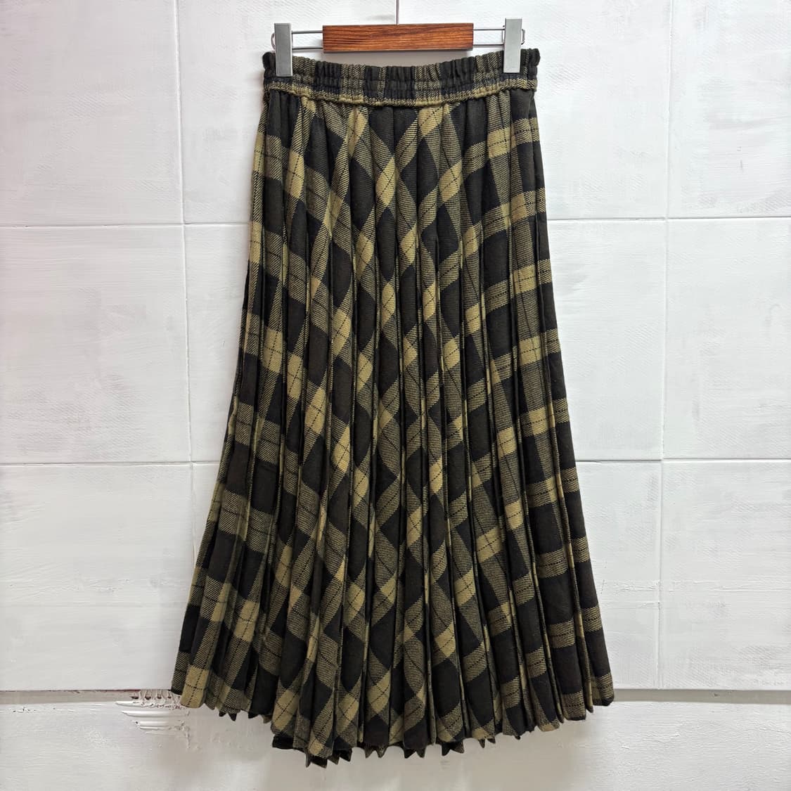 울 체크 플리츠 주름 언발 롱 밴딩 스커트 (JPN) 상품이미지1