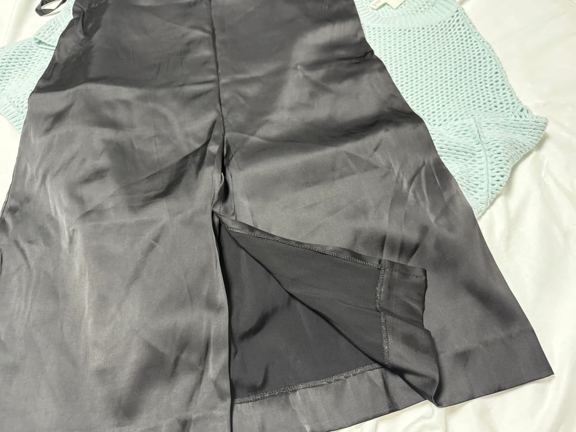 H&M 니트, 새틴 스커트 set 상품이미지2