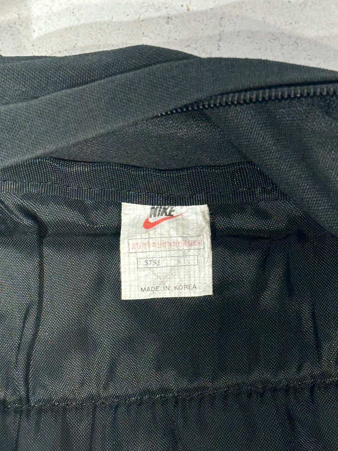 90s 나이키 블랙 미니 백팩 미드스우시 가방 상품이미지6