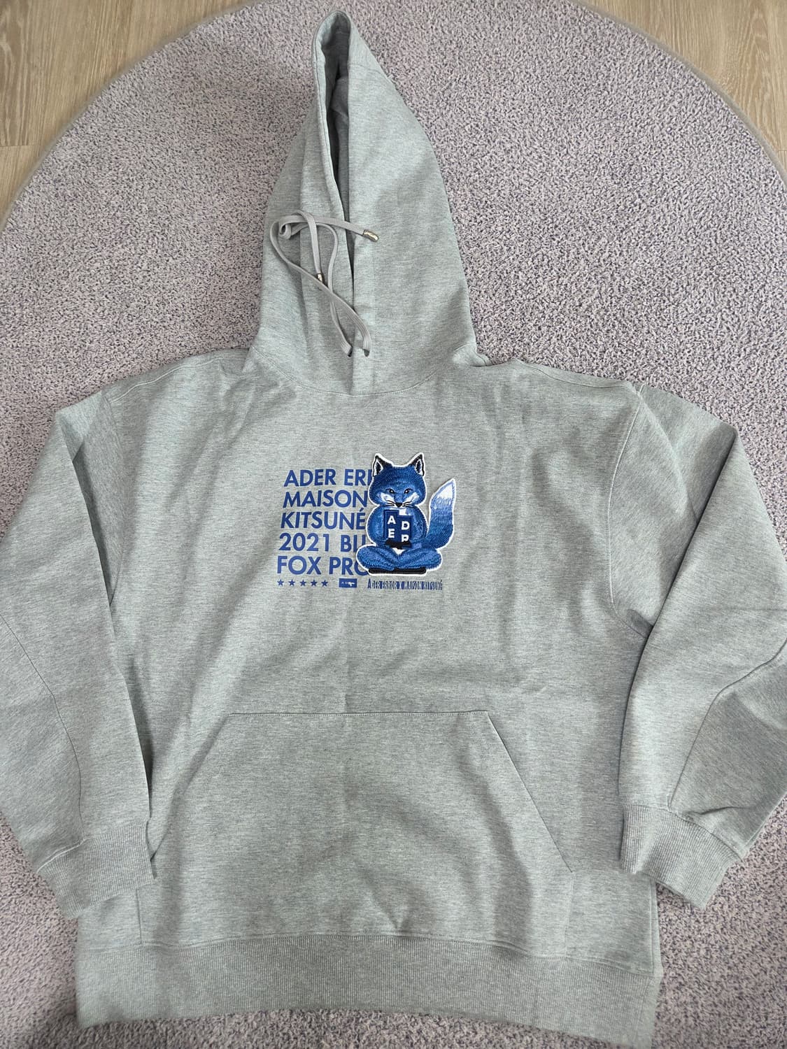 아더에러 메종키츠네 콜라보 후드티 상품이미지1