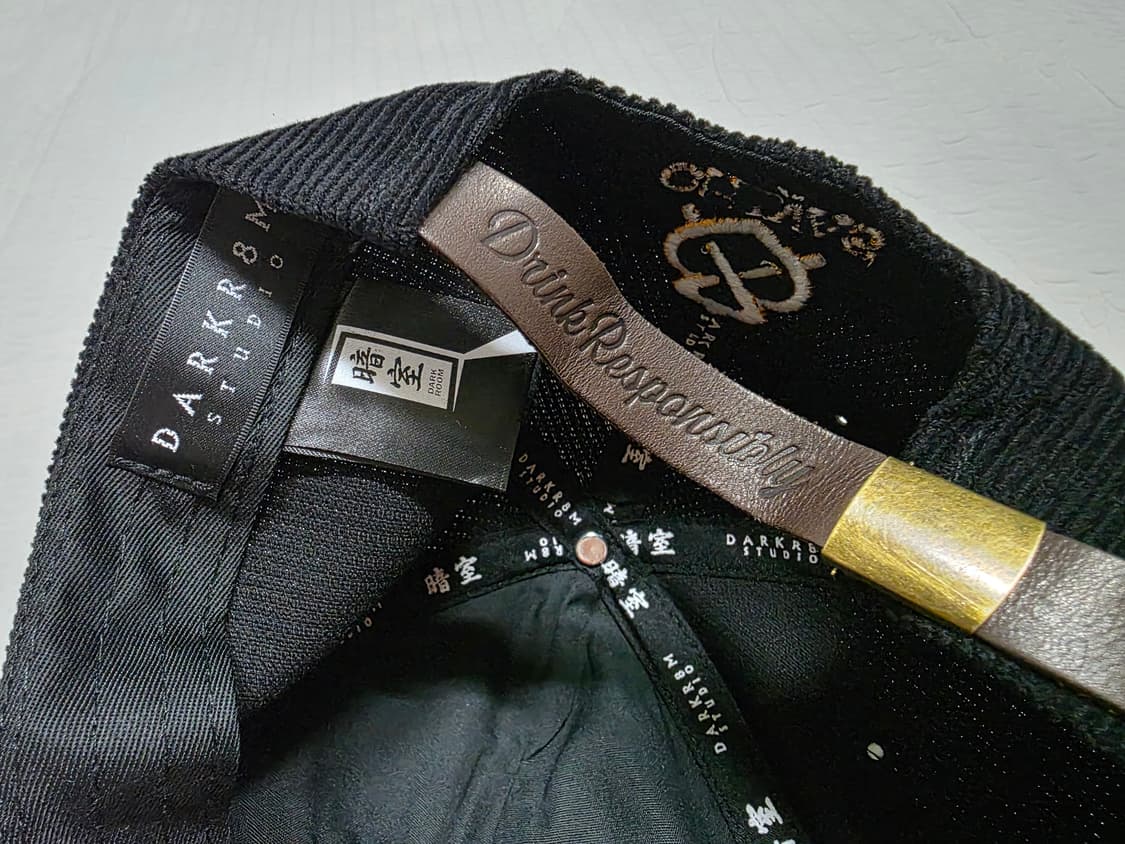 다크룸 시바스리갈 한정판 새상품 코듀로이 모자 볼캡 암실 Darkroom 상품이미지9