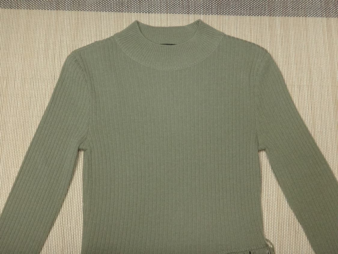 (XS) 앤더슨벨 비대칭 컬러 차단 터틀넥 스웨터 상품이미지3