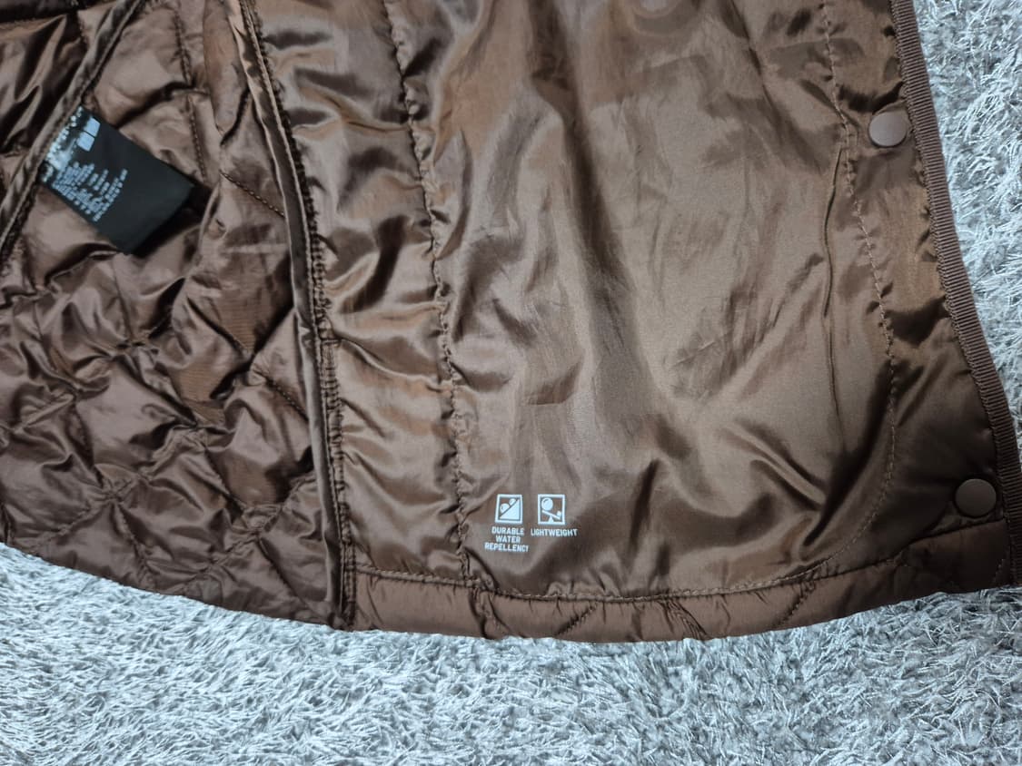 유니클로 여성 경량 패딩조끼 XL 상품이미지6