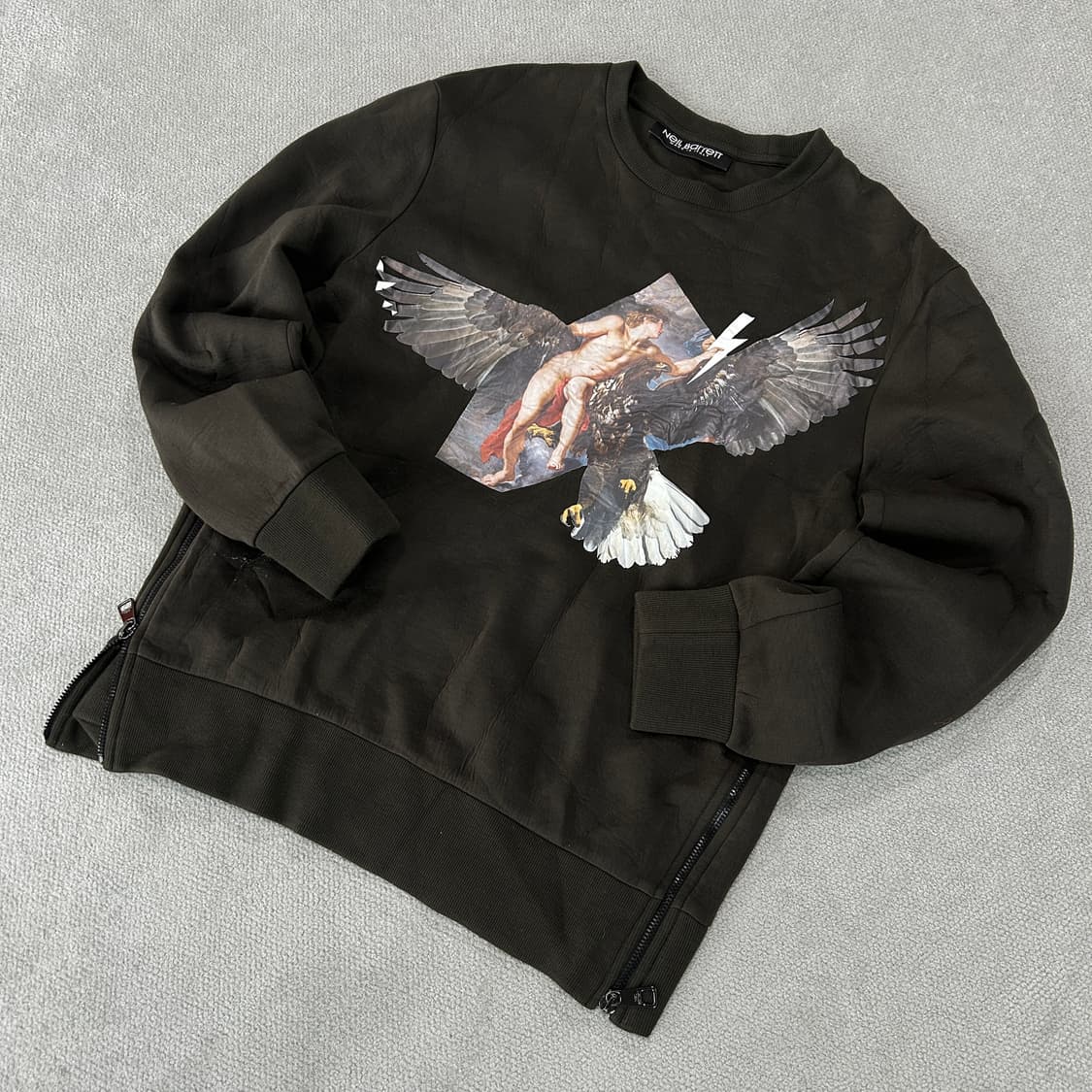 닐바렛 맨투맨 카키  상품이미지1