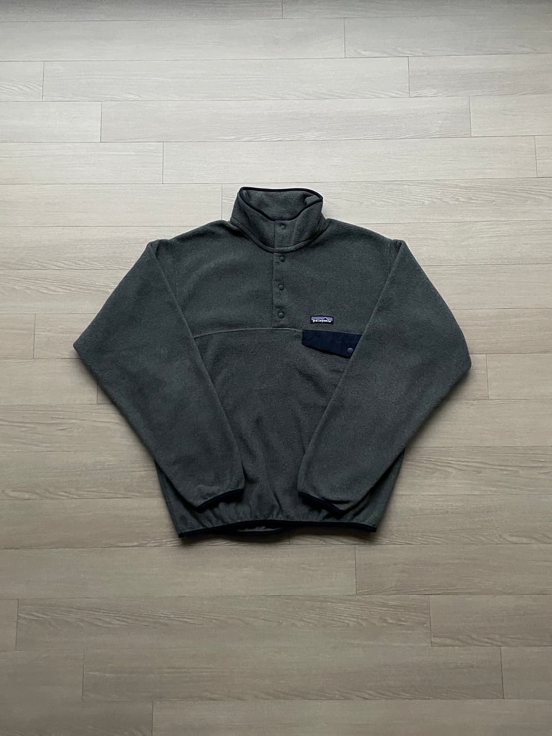 파타고니아 신칠라 니켈 네이비 그레이 플리스 patagonia 상품이미지1