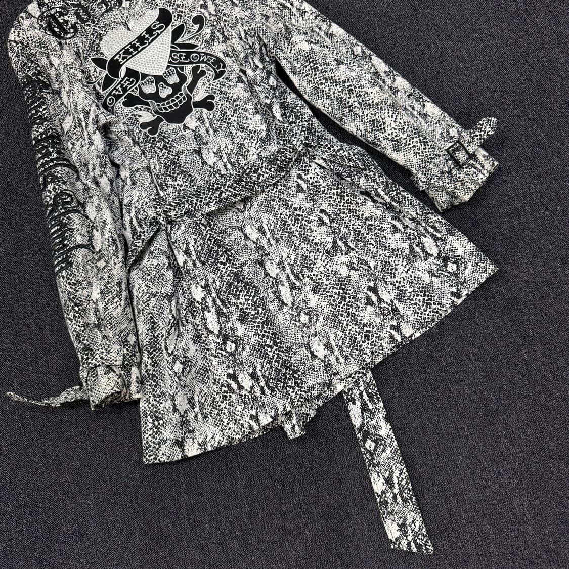 에드하디 스네이크 프린트 아플리케 라인스톤 트랜치 코트 상품이미지4